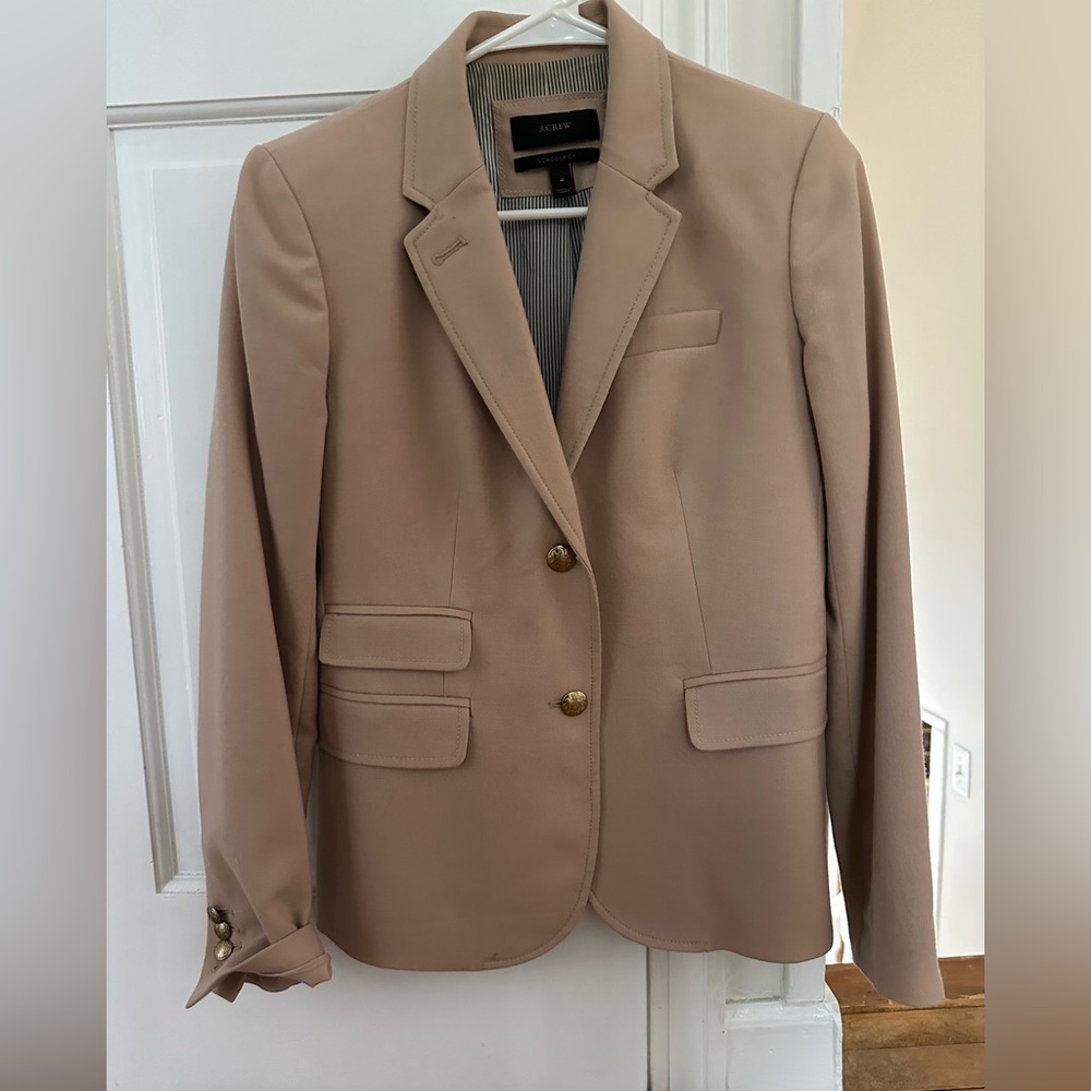 JCrew Schoolboy blazer, size 4 tan.  Fiully lined excellent condition..